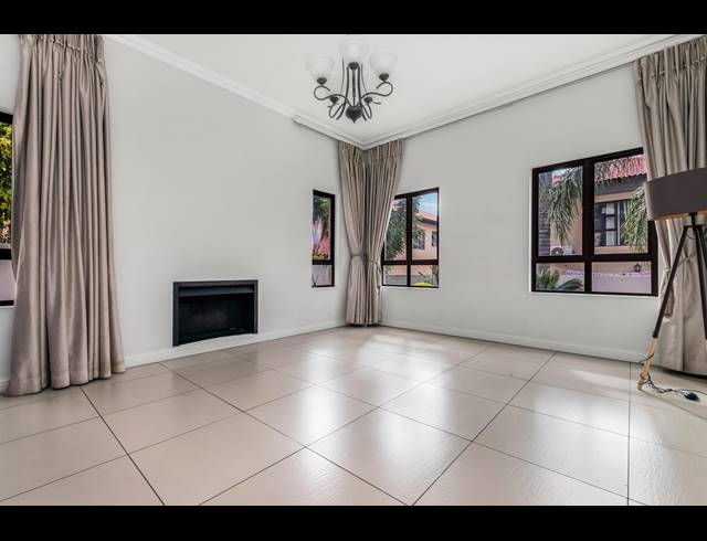 4 BEDROOM HOUSE FOR SALE IN FERNRIDGE ESTATE
